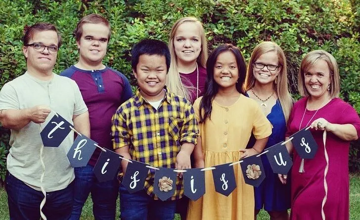 7 Little Johnstons