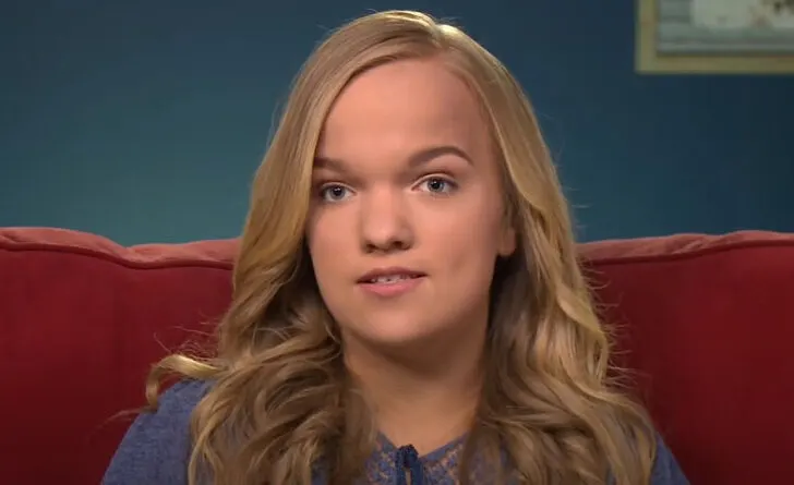 7 Little Johnstons: Elizabeth Johnston