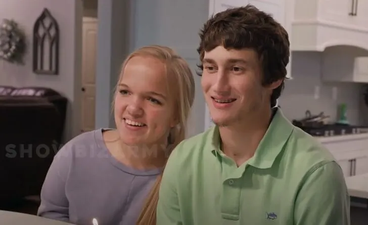 7 Little Johnstons: Elizabeth Johnston - Brice Bolden