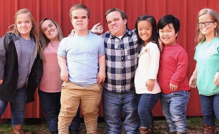 7 Little Johnstons Family