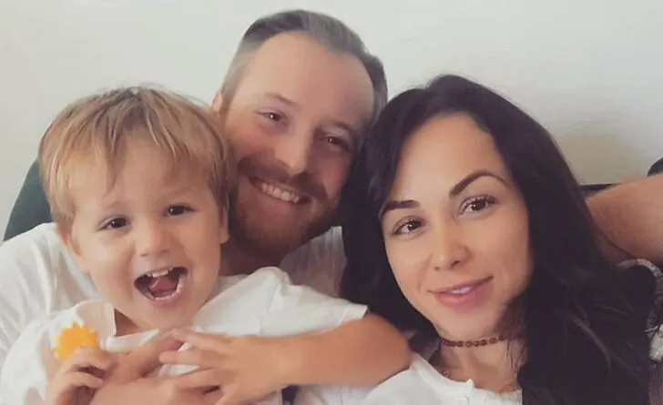 90 Day Fiance: Paola Mayfield - Russ Mayfield